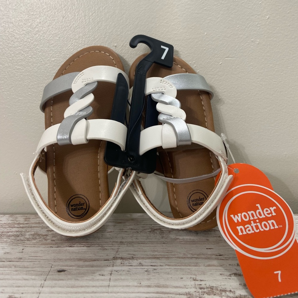 Wonder Nation White and Silver Kids' Sandals New Size 7 girls